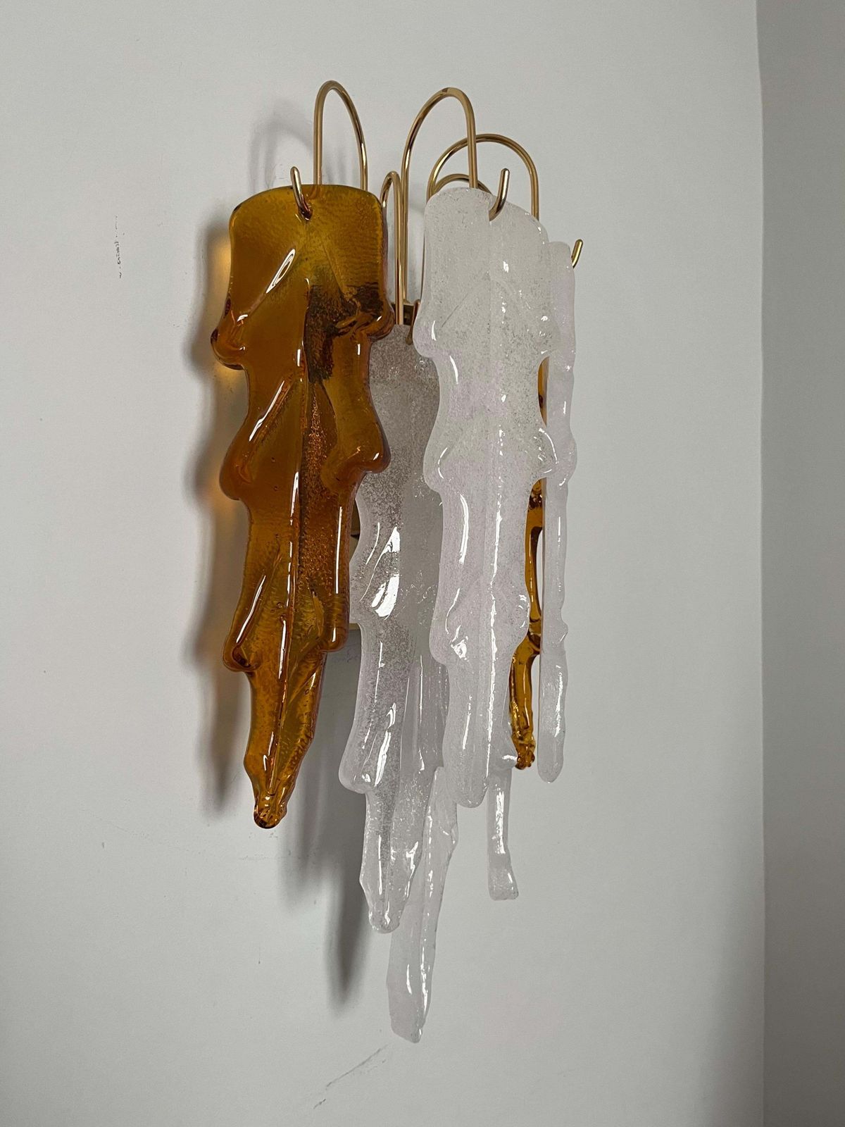 photo vintage Italian Mid Century Pair Of White Amber Murano Wall Sconces By Mazzega, 1970s