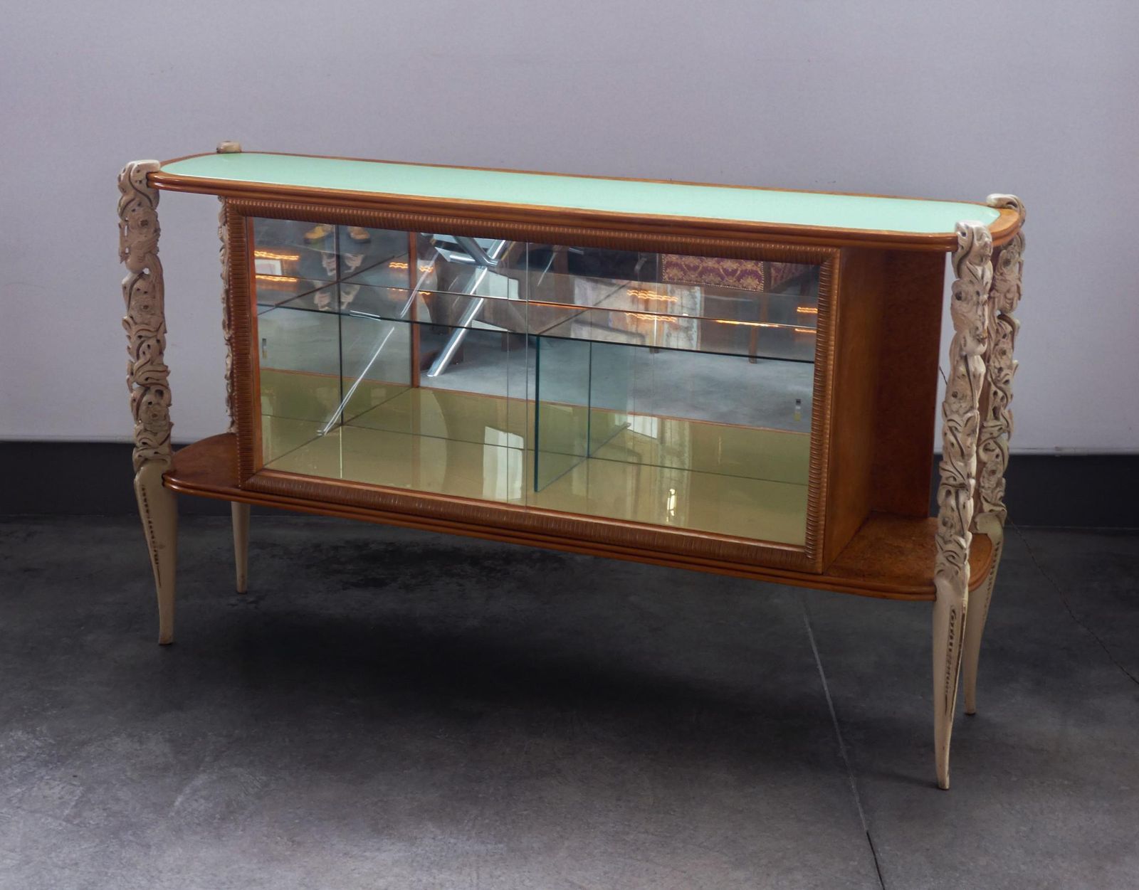 Sideboard, Display Case La Permanente Mobili Cantù, Carved Wooden Legs. 1940s photo Furniture