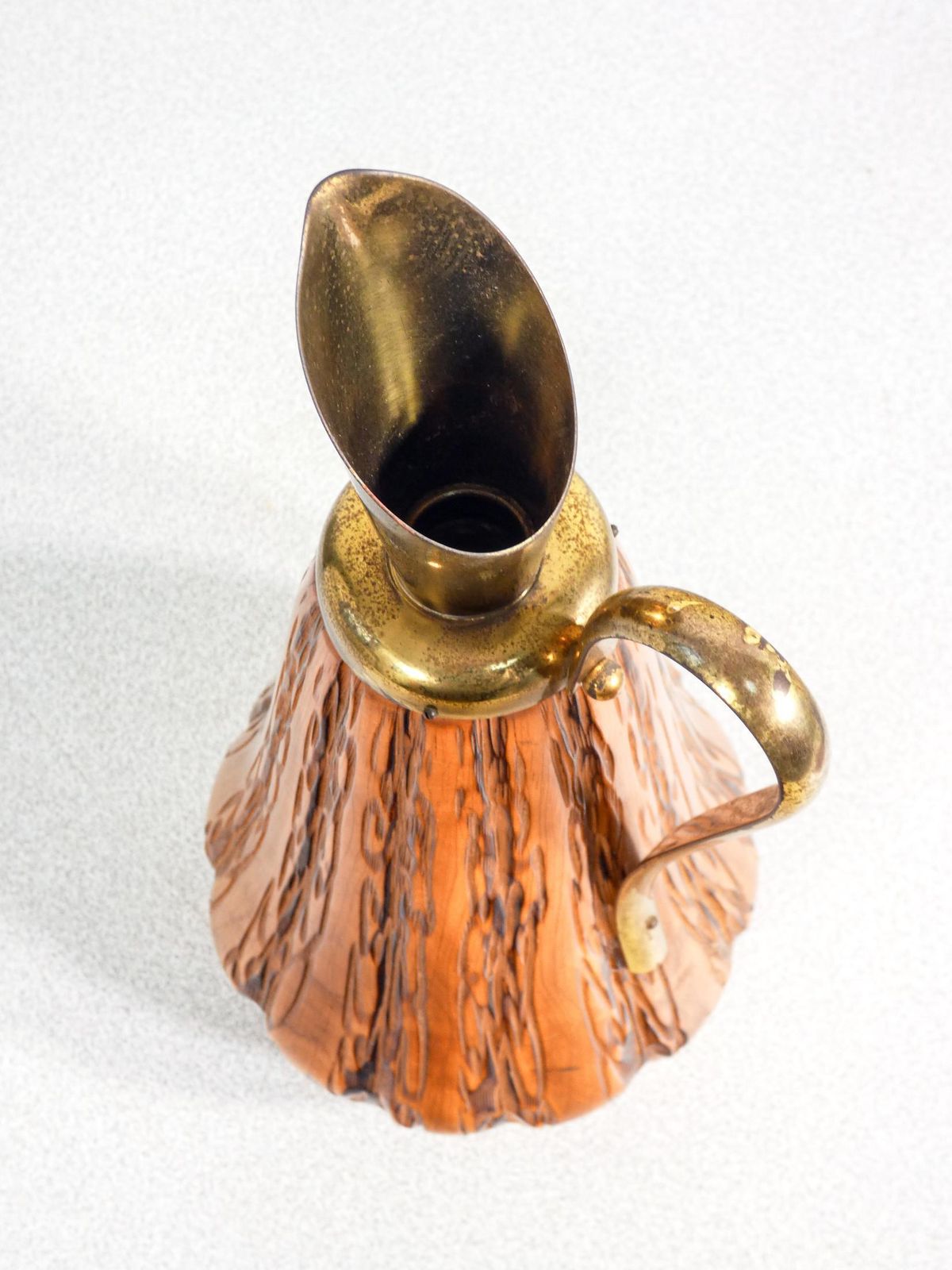 photo furniture Pitcher, Design Aldo Tura For Macabò. Wood And Brass. Italy, 50s