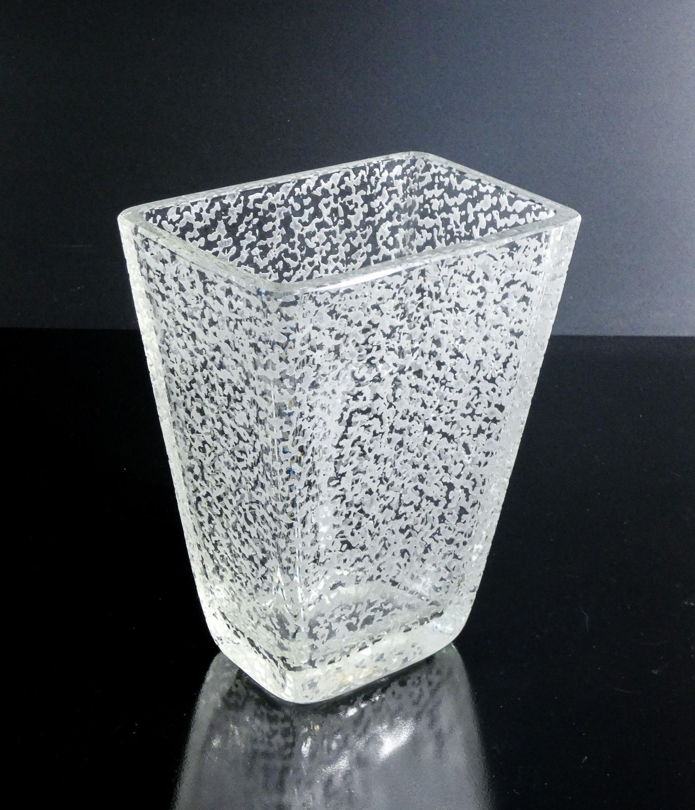 Etched Glass Vase Design Conterie & Cristallerie Murano. Anni 60 photo vinterior