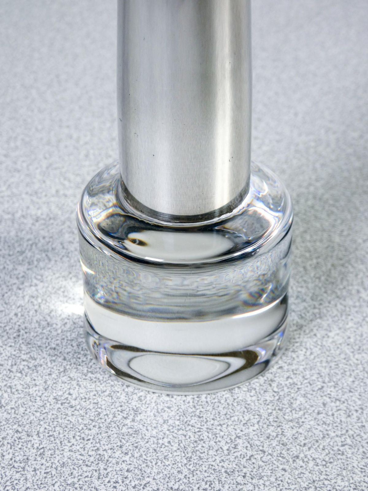 Moritz Vase, Design Lino Sabattini In Silvered Metal And Glass. Italy, 90s photo vinterior