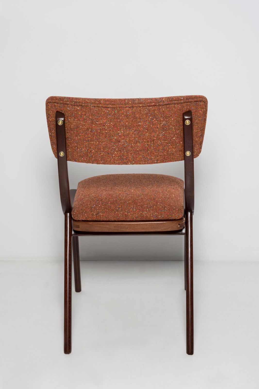 photo furniture Set Van Vier Mid Century Modern Bumerang Stoelen, Oranje Mélange, Polen, Jaren 1960