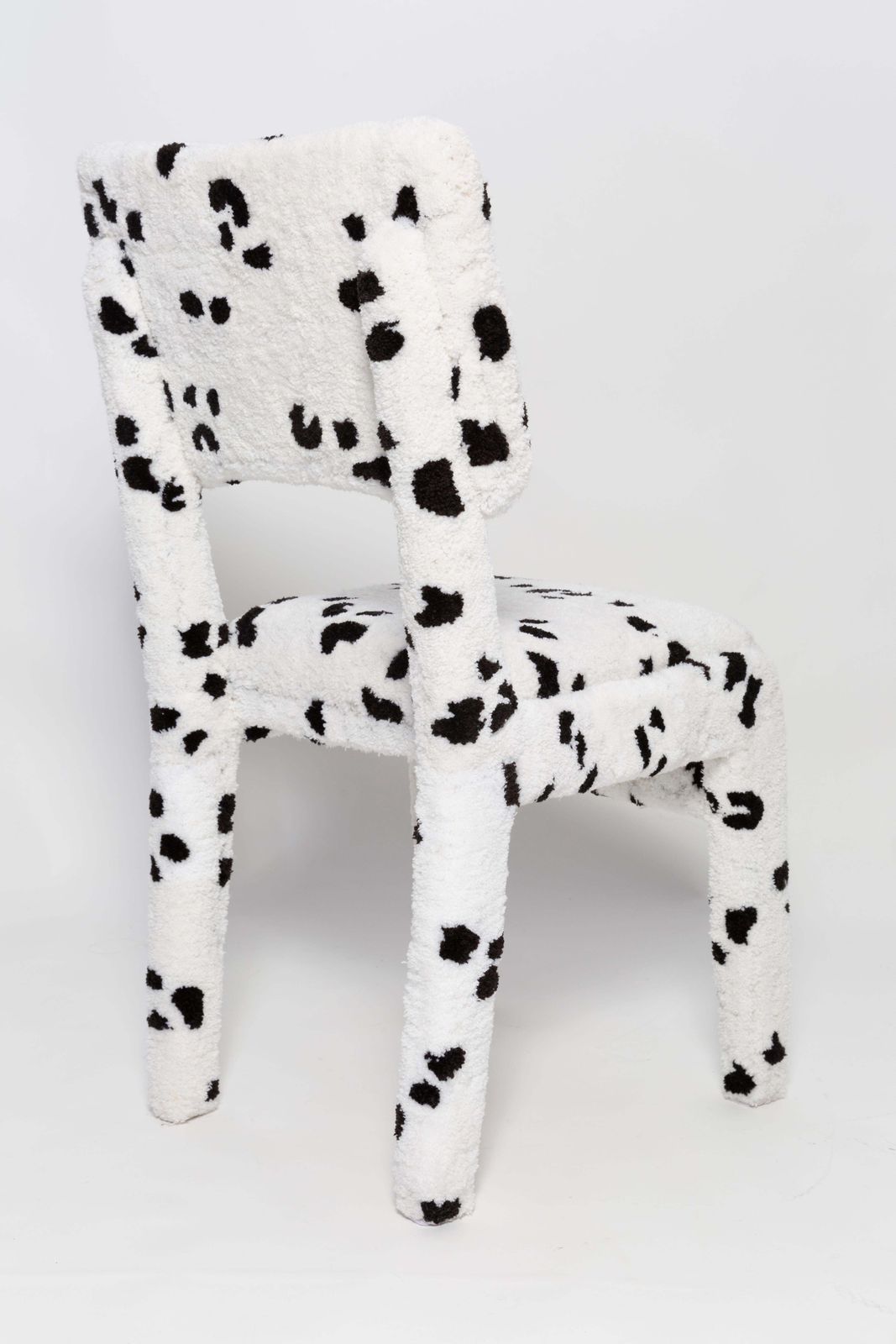 photo furniture Mid Century And New Mixed Cruella Dalmatian Set Table And 5 Chairs, Europe, 1968