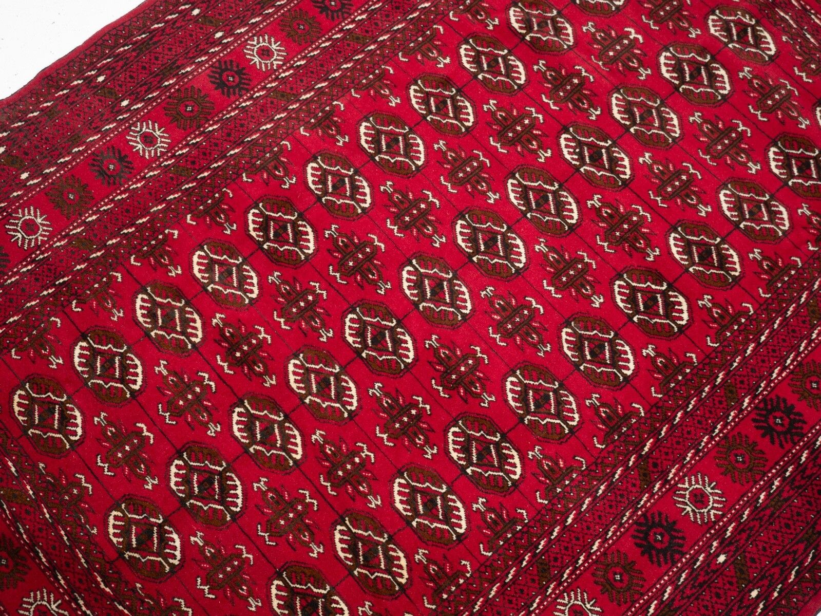 Textiles Turkmen Tekke Handwoven Rug Mid Late C.20th 211 X 136 Cm (Oriental Turkomen) photo