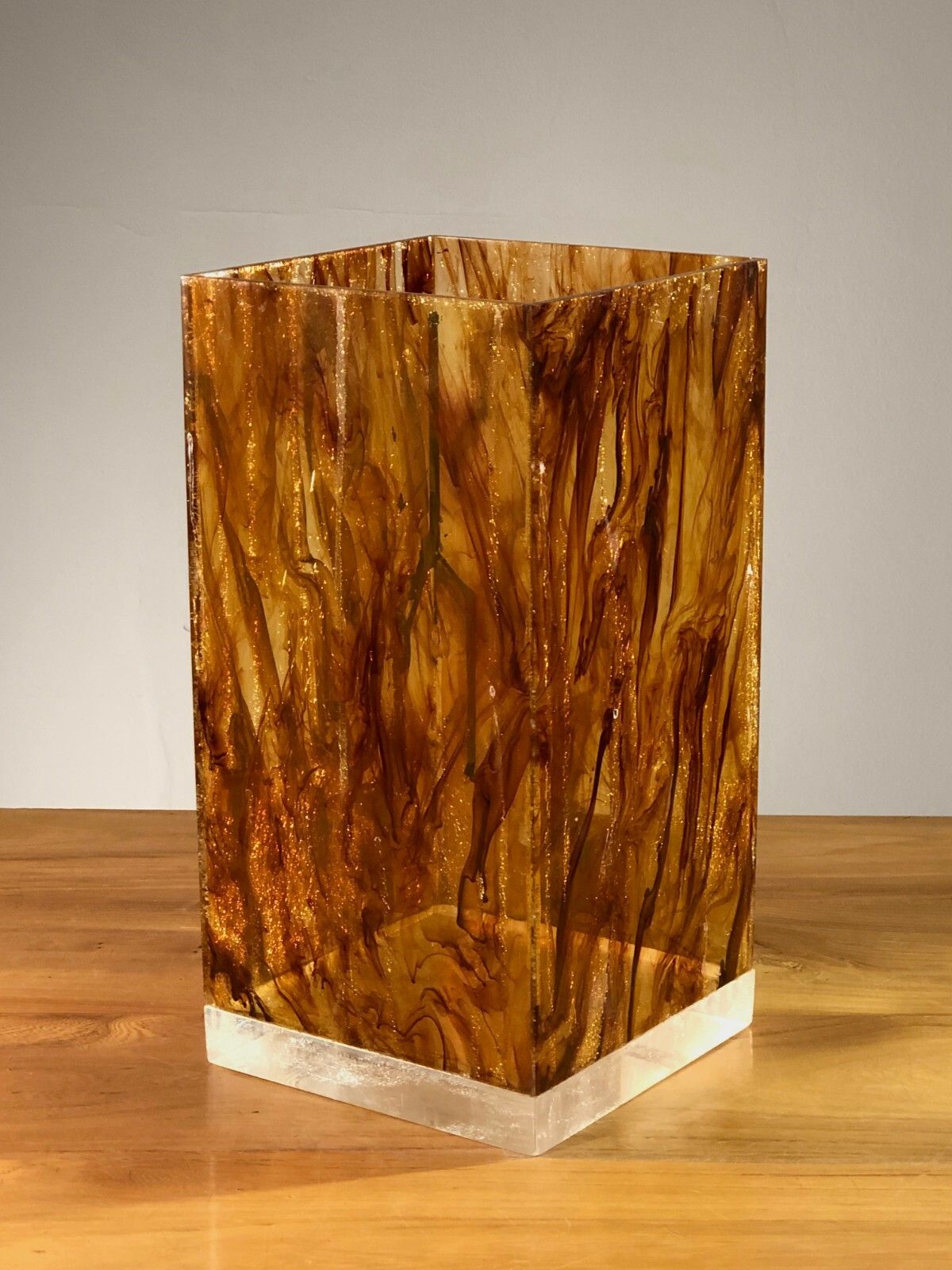 1970 Philippe Cheverny 1 Vase Post Modernist Pop Shabby Chic Lucite Plexiglas photo furniture