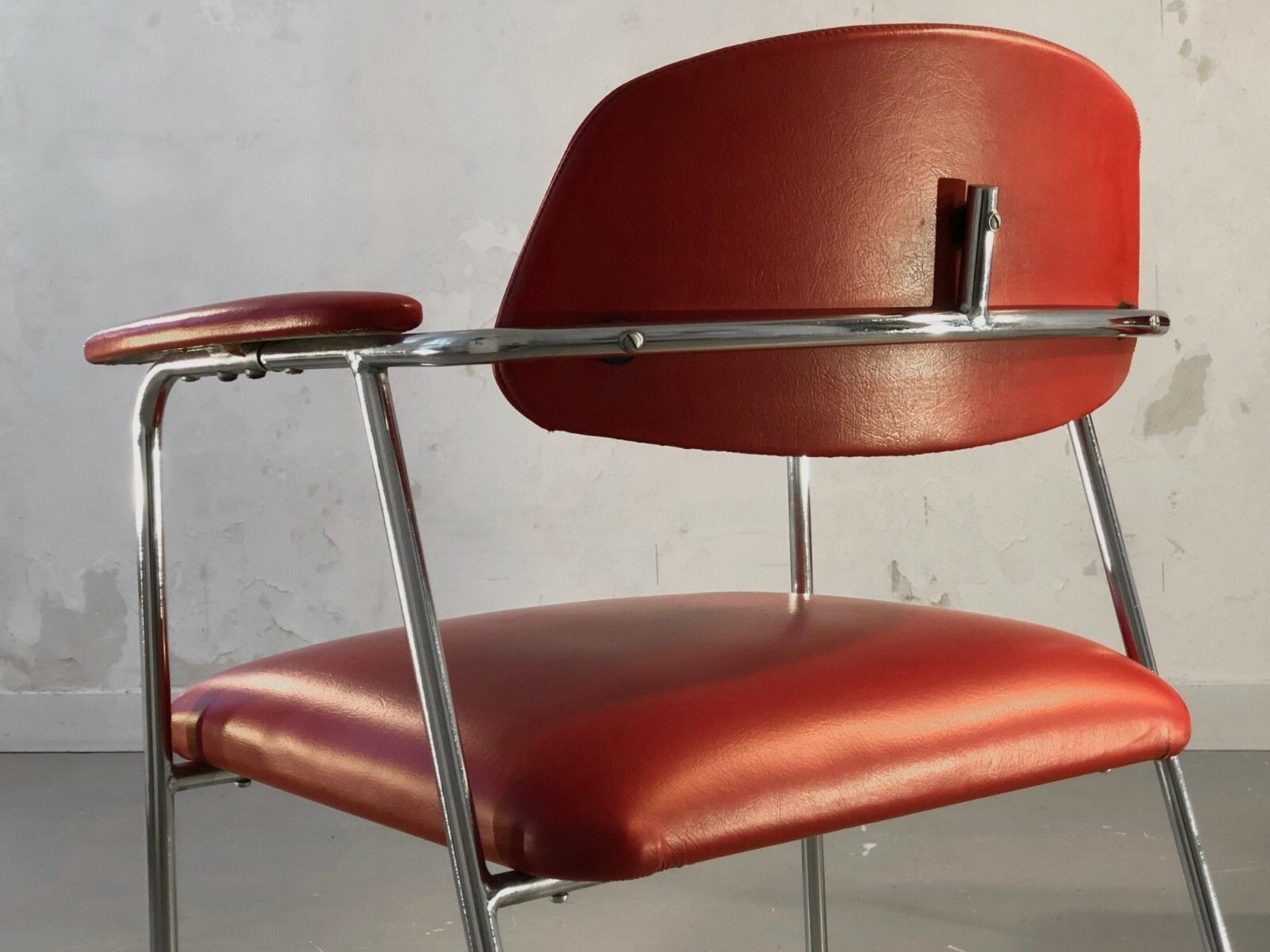 photo furniture 1950 Pierre Paulin Steiner 2 Chairs Modernist Reconstruction Form Free