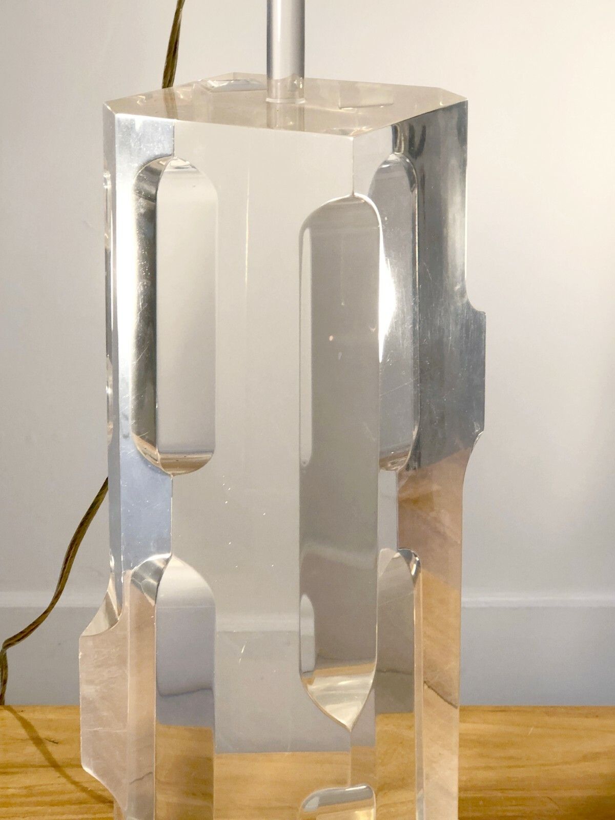 1970 Alessio Pocket Lamp Sculpture Shabby Chic Lucite Plexiglas Kinetic Op Art photo vinterior