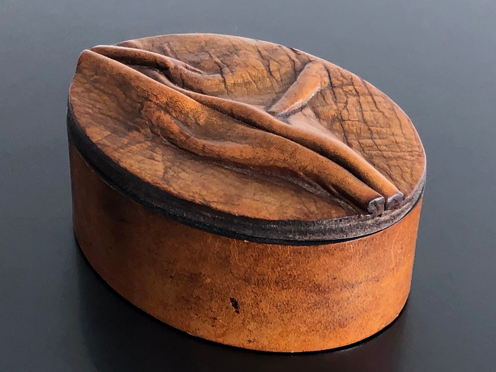 505.0 1990 Mzg Sexy Leather Sculpture Box Free Form Brutalist Free Form Shabby Chic photo