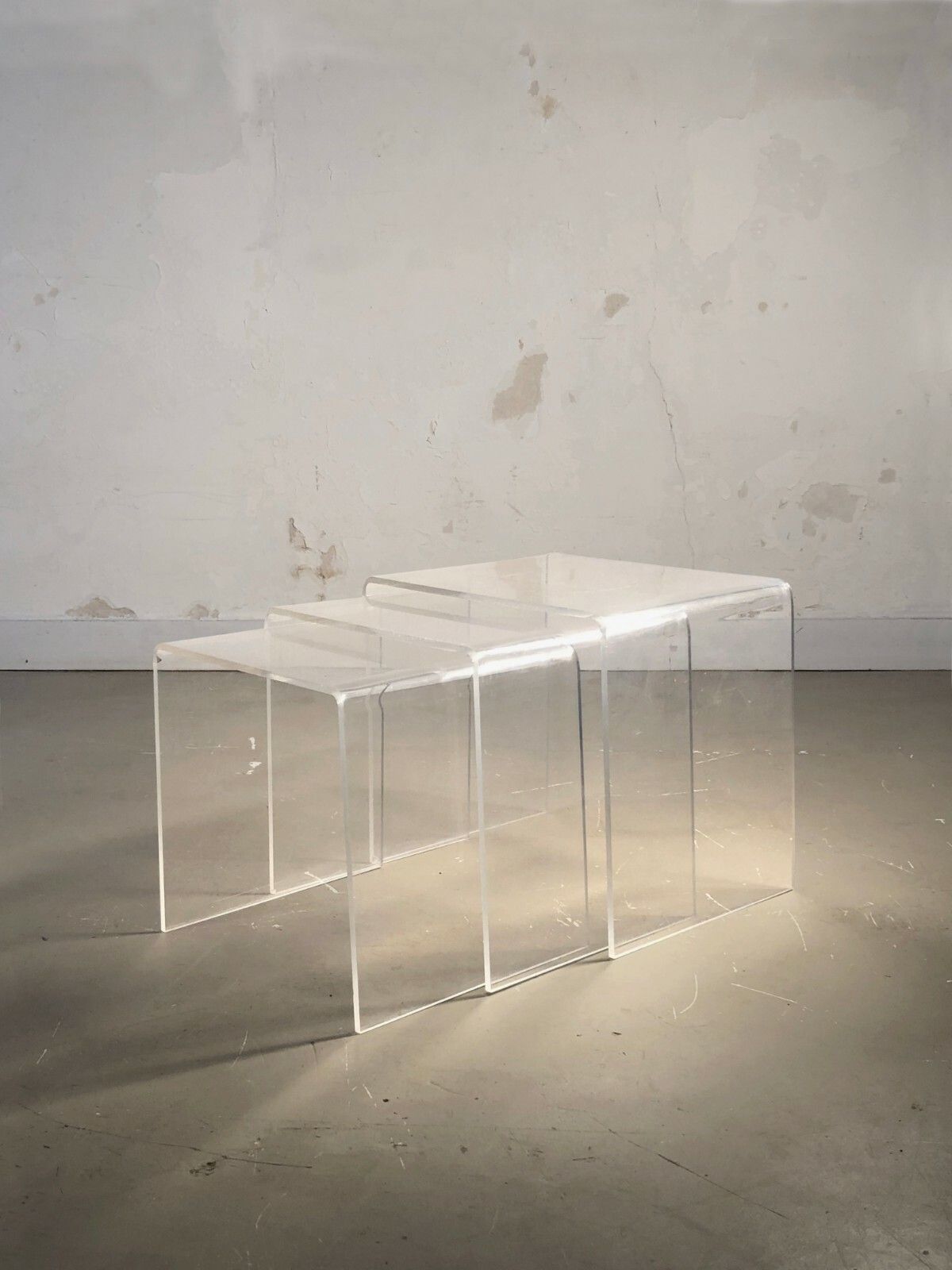 1970 3 Gigogne Modernist Shabby Chic Plexiglas Lucite Bass Table Kappa Dumas photo vinterior