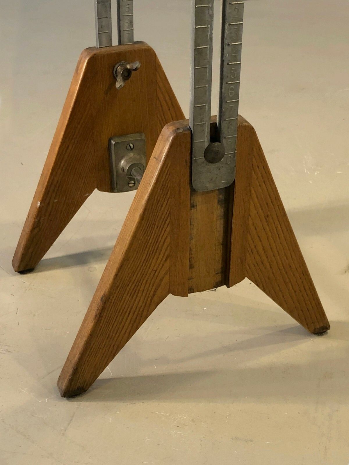photo furniture 1960 Modernist Reconstruction Bauhaus Industrial Workshop Chair Chapo Perriand