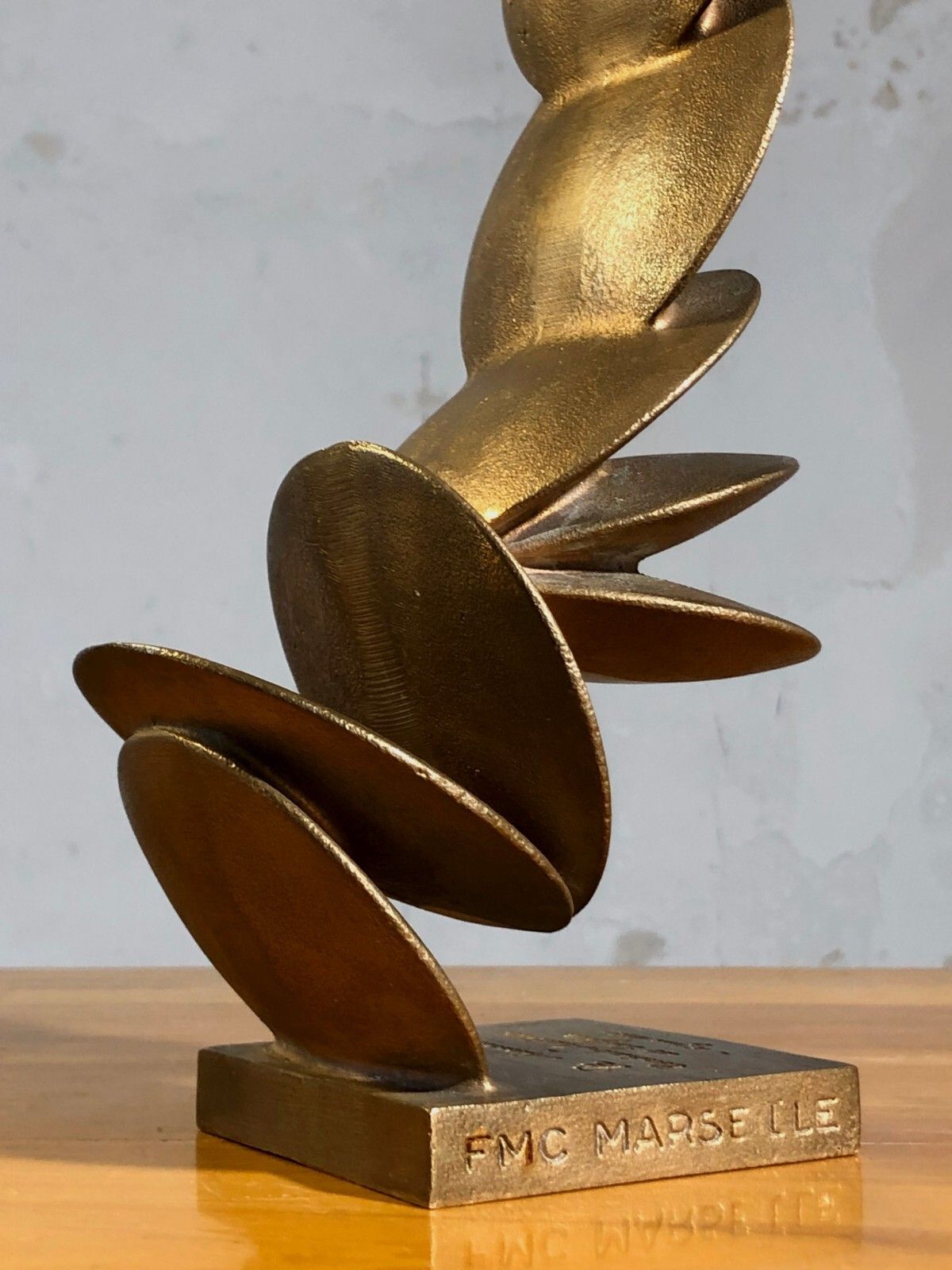 photo vintage 1990 Georges Saulterre Kinetic Sculpture Space Age Shabby Chic Bronze Pol Buri