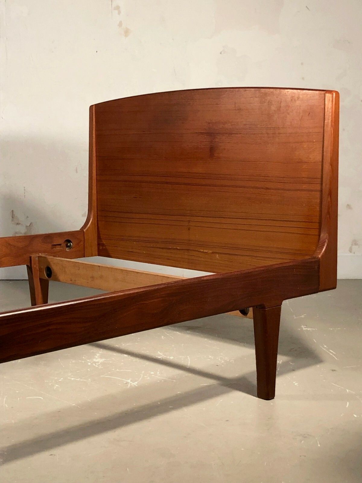 1950 Roger Landault Daybed Modernist Reconstruction Dansk Moth photo for sale