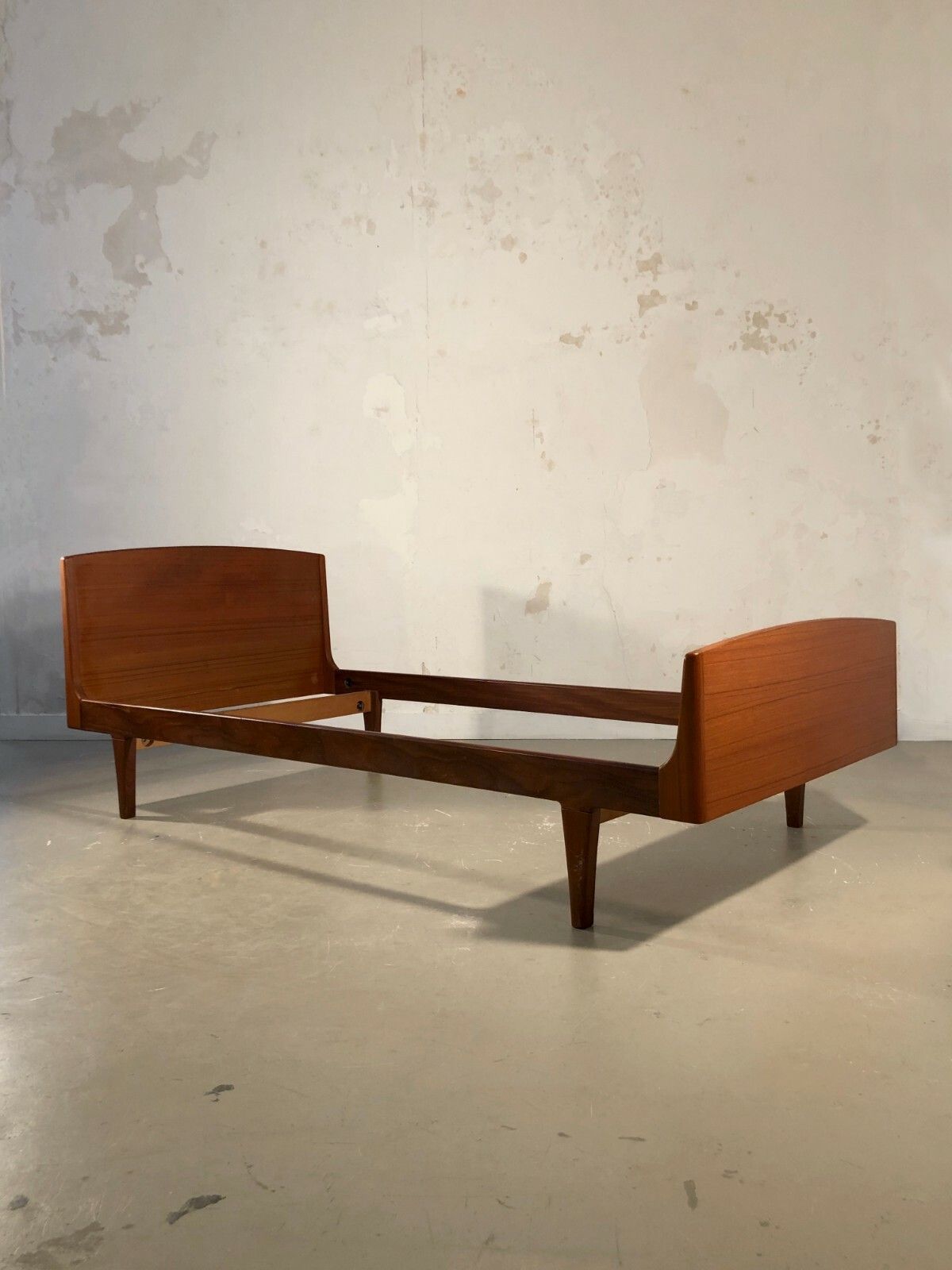 1950 Roger Landault Daybed Modernist Reconstruction Dansk Moth photo Furniture