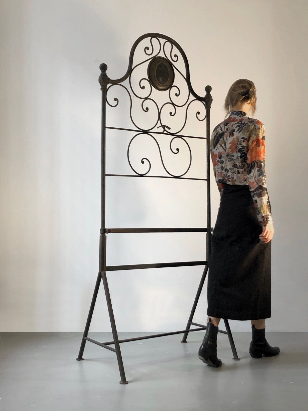 1900 1970 New Neo Classical Shabby Chic Art Deco Night Valet Coat Holder photo buy