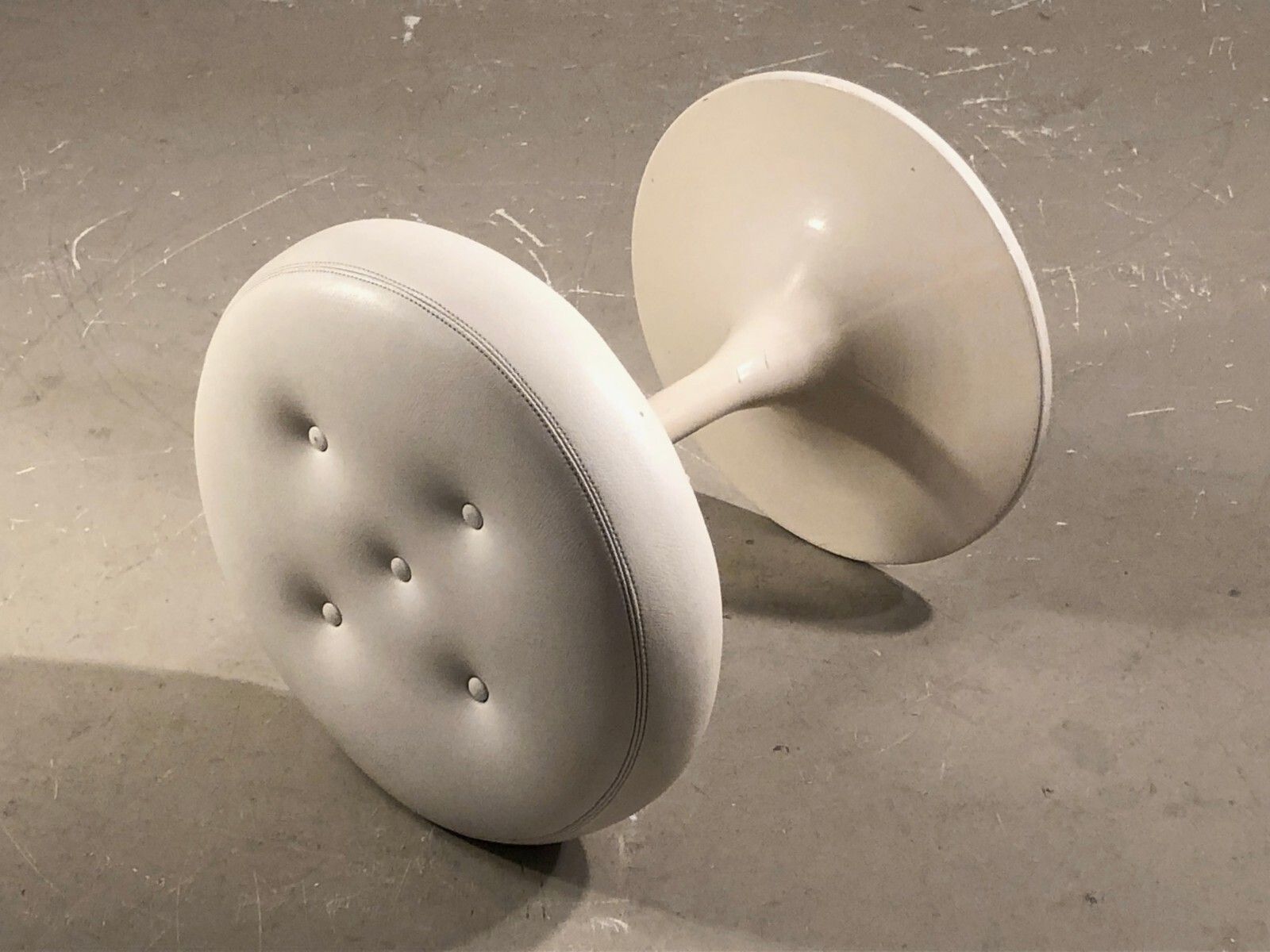 photo furniture 1970 Pierre Vandel Space Age Pop Post Modernist Console Hairdresser Kappa Knoll