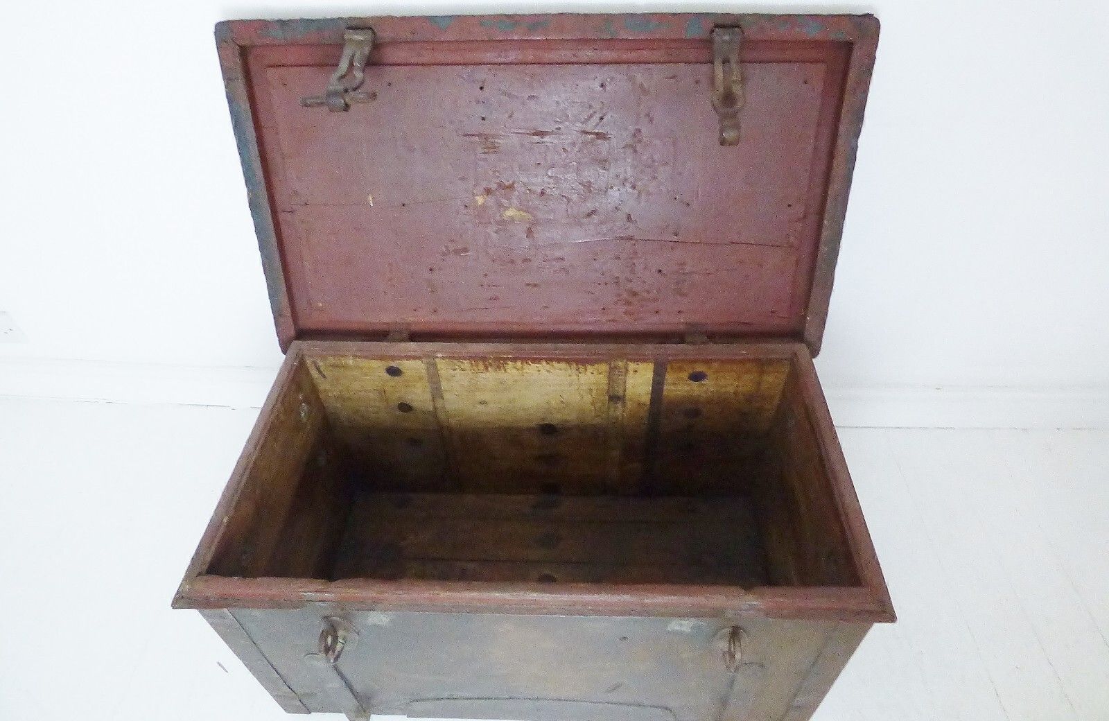 Antique French Lead & Wood Compagnie La Fere 1865 Battalion Trunk Storage Box photo vintage
