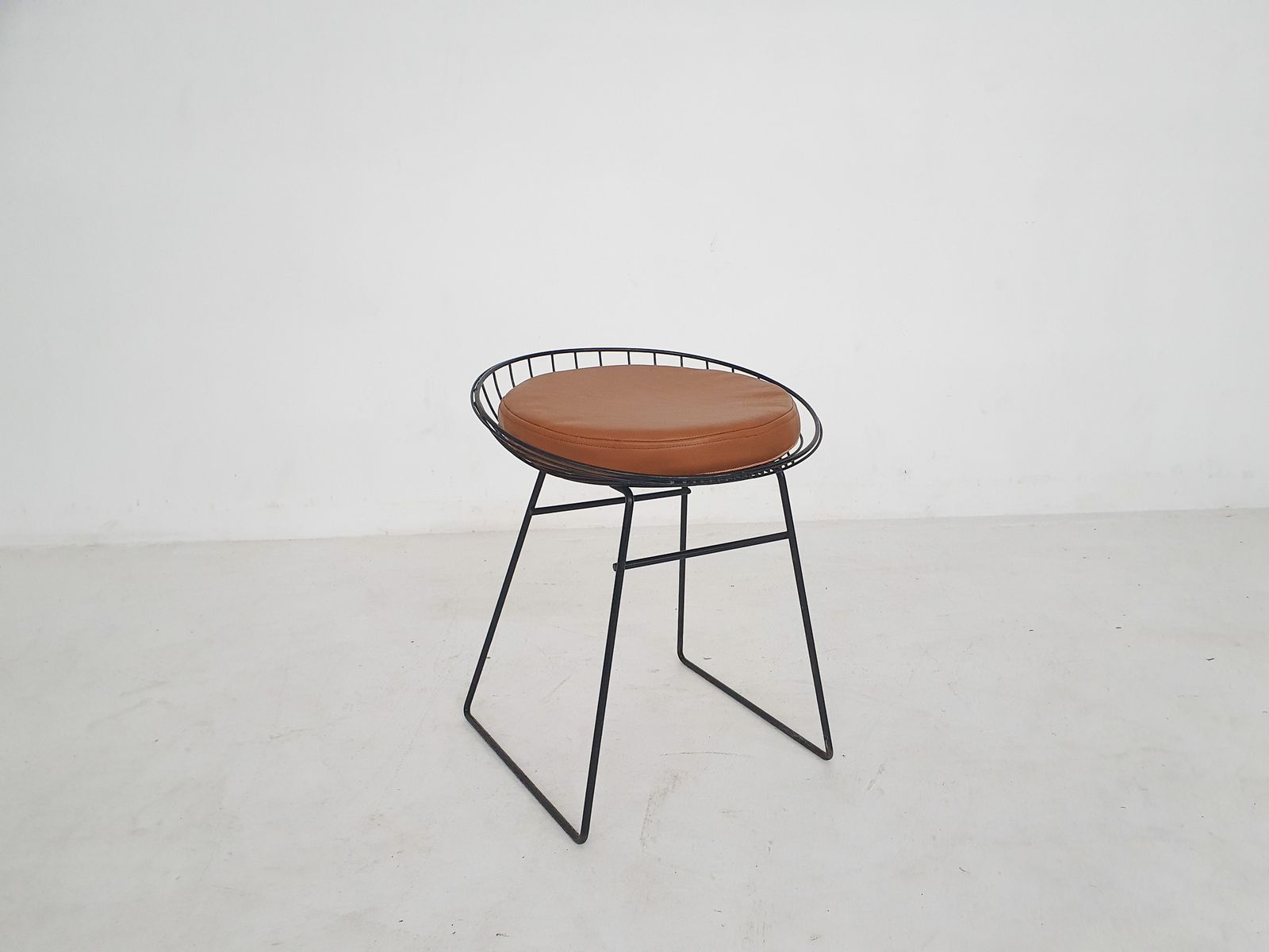 Cees Braakman For Pastoe Km05 Metal Wire Stool, The Netherlands 1958 photo Furniture