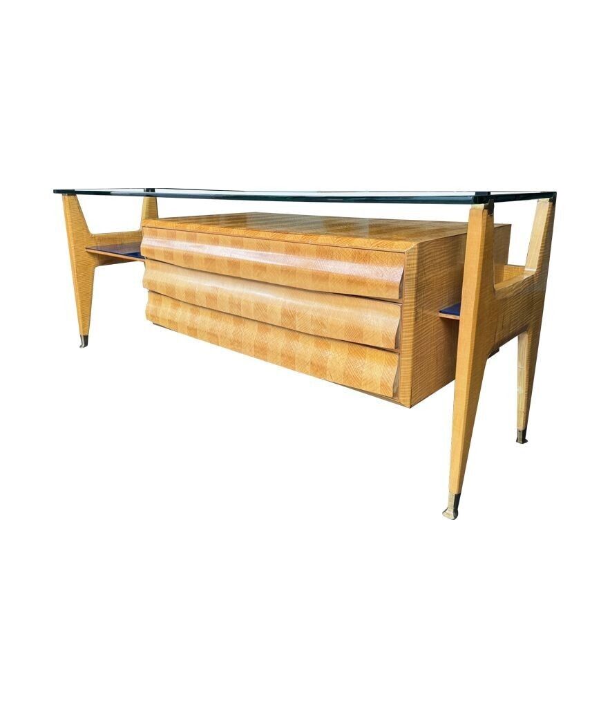 A Wonderful 1950s Marquetry Maplewood Dresser Desk By Vittorio Dassi photo Furniture