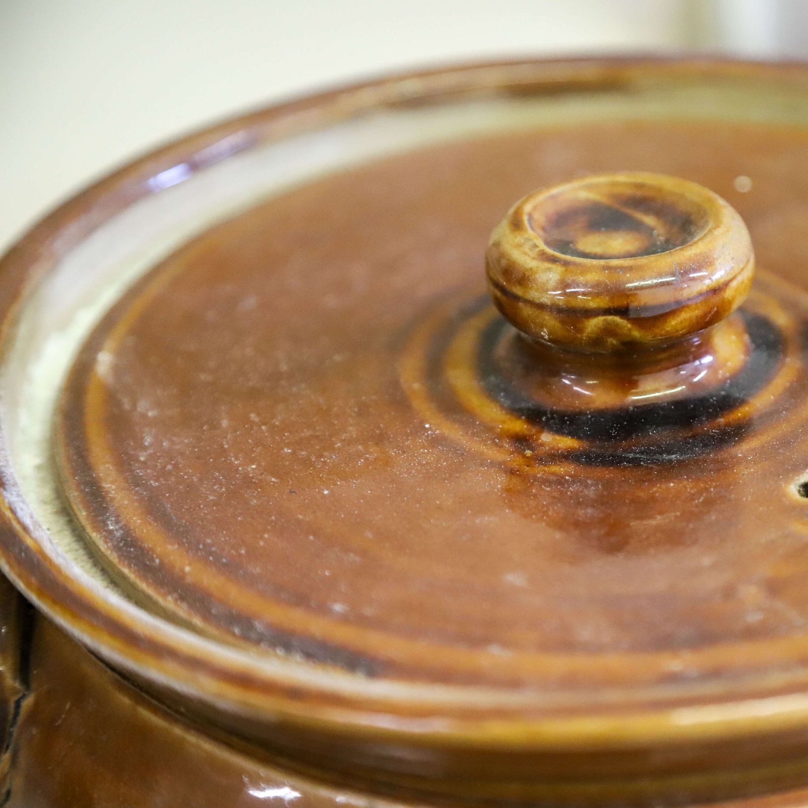 French Early 20th Century Terre De Fer Brown Glazed Serving Bowl Or Flour Bowl With Lid photo vinterior