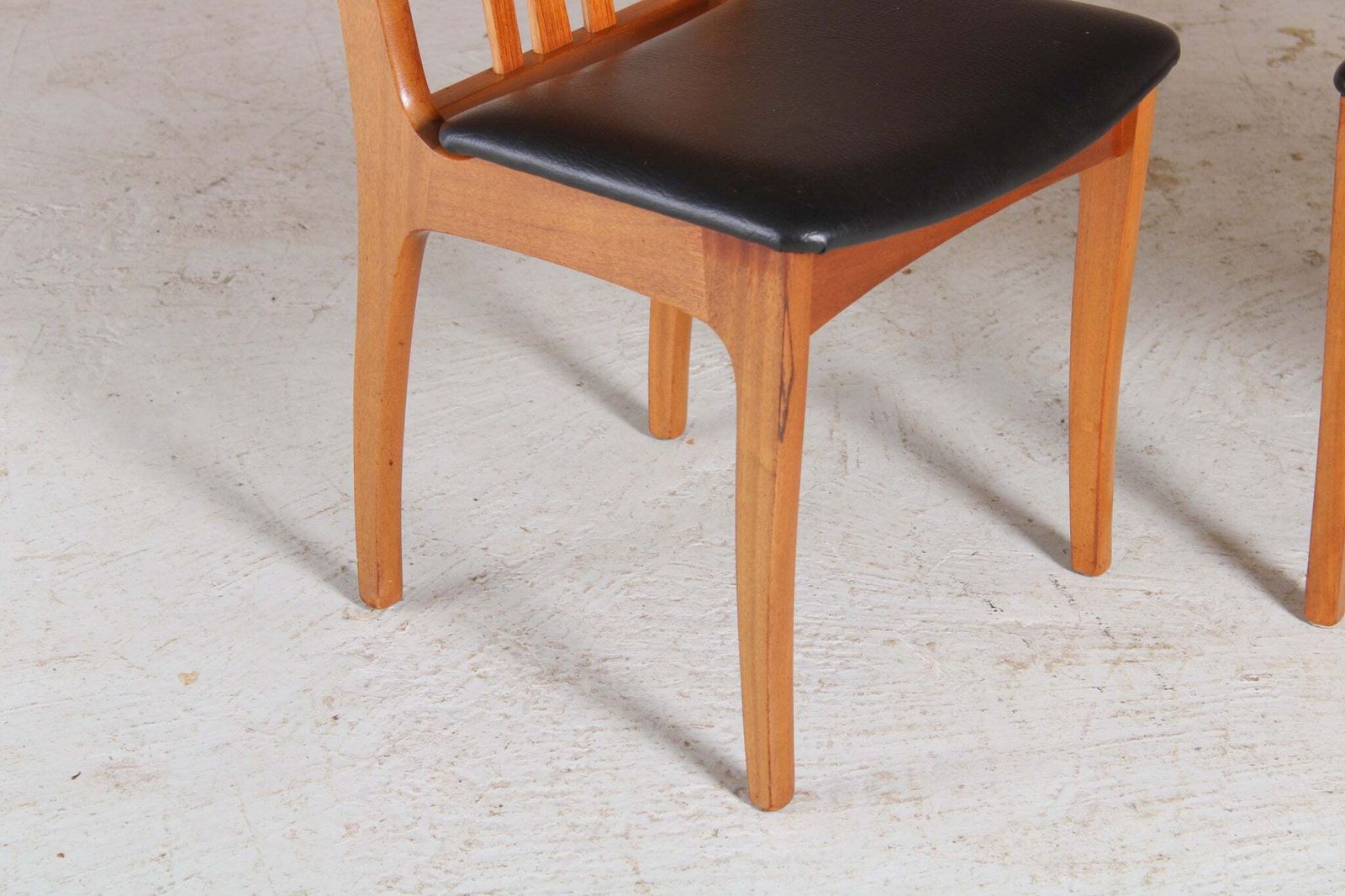 Set Of 6 Mid Century Sutcliffe 'Shannon' Teak Dining Chairs, Circa 1970s. photo 750.0
