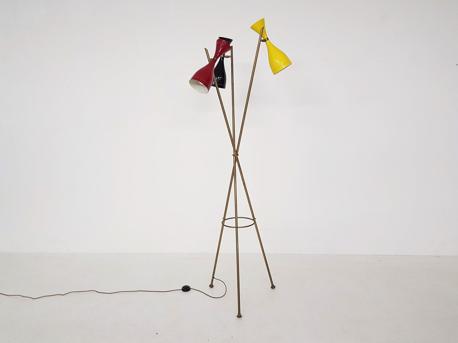 Midcentury "Triennale" Arredoluce Style Diabolo Floor Lamp, Italy, 1960s photo furniture