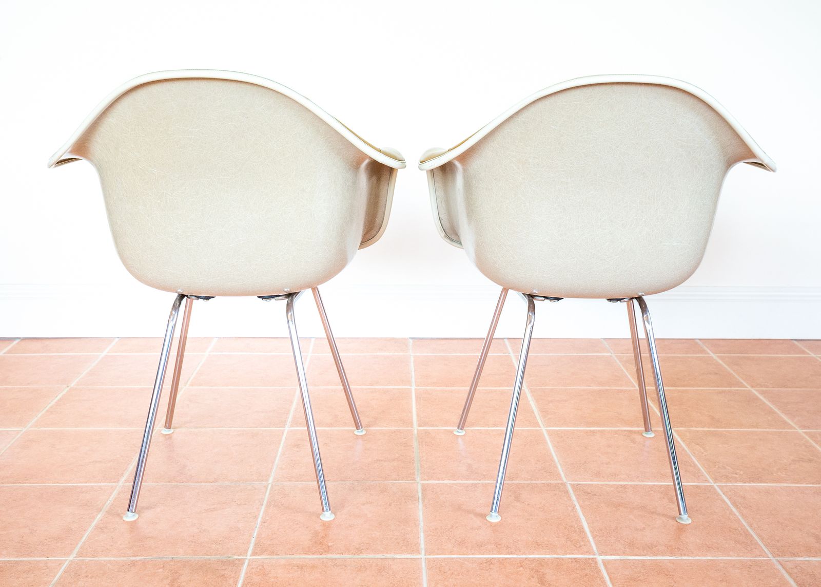 Furniture Pair Of Eames Herman Miller Dax Leather Armchairs Vitra 1960s Mcm Space Age Rope Edge Shell Bucket Vitra Caramel Leather Lounge Easy Dining Occasional photo