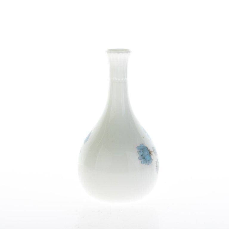 Wedgwood Ceramic Porcelain Ice Rose Pattern Spill Vase photo furniture