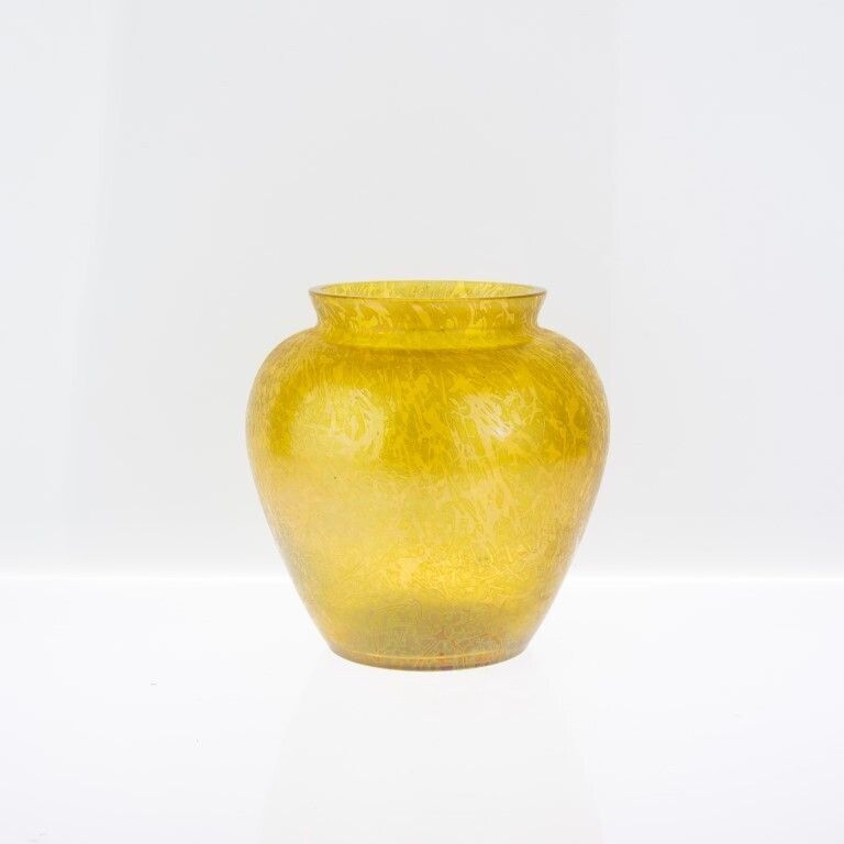 Mid Century Royal Brierley Iridescent Yellow British Studio Glass Vase photo Home Decor