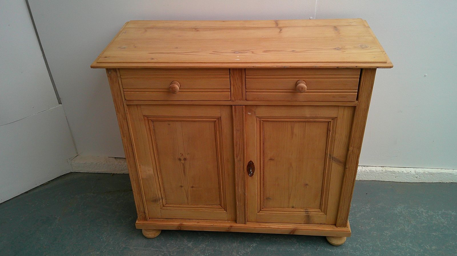 A Lined Pine Shallow Victorian Dresser Base To Wax/Paint photo 495.0
