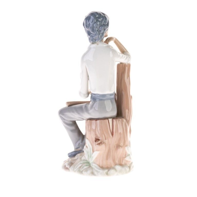 Casades Spanish Fine Porcelain Sculpture In The Lladro Style photo furniture