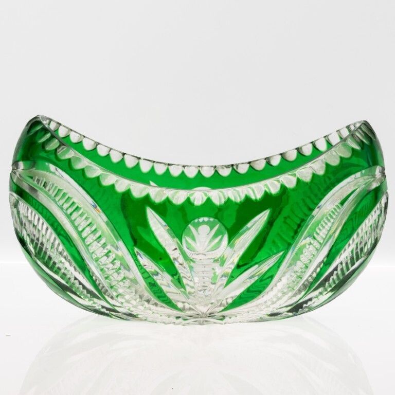 Mid Century Czech Bohemian Emerald Green Cut Crystal Glass Centrepiece Bowl