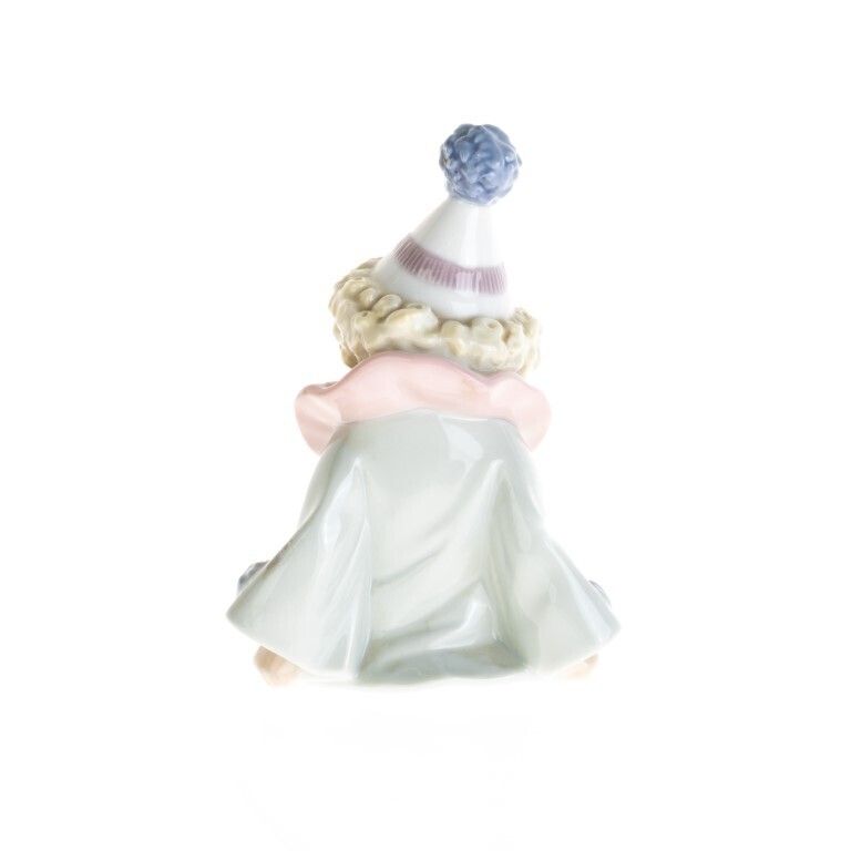 Lladro Fine Porcelain Sculpture 5277 Figure Pierrot With Puppy Designed By Jose Puche photo for sale