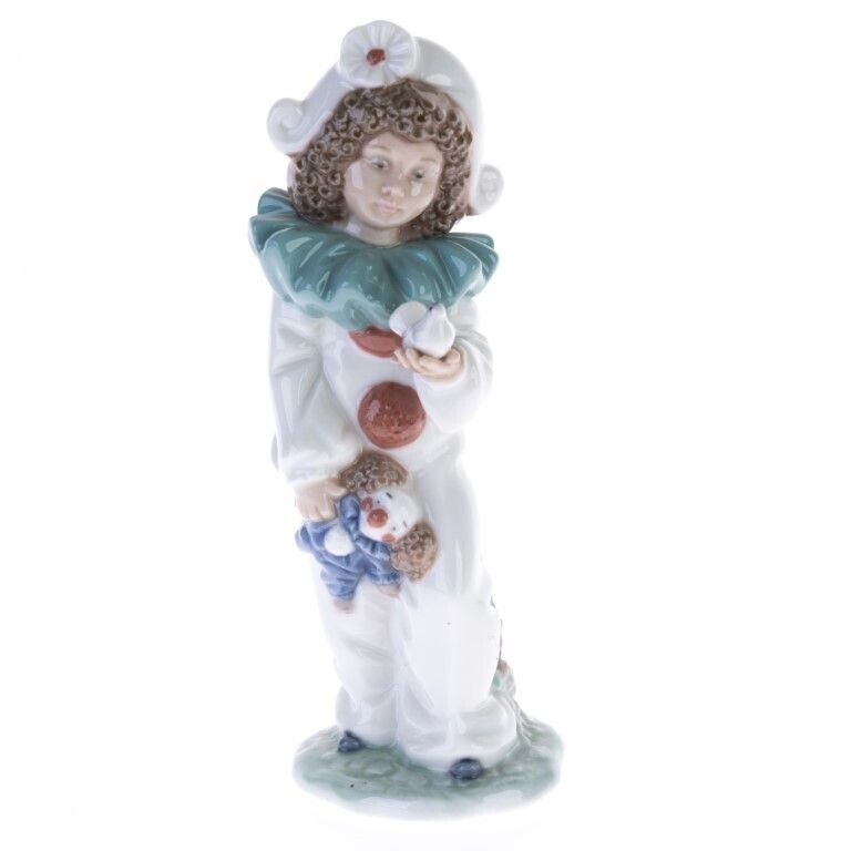 Nao By Lladro Fine Porcelain Sculpture Of A Boy Pierrot Clown With Doll