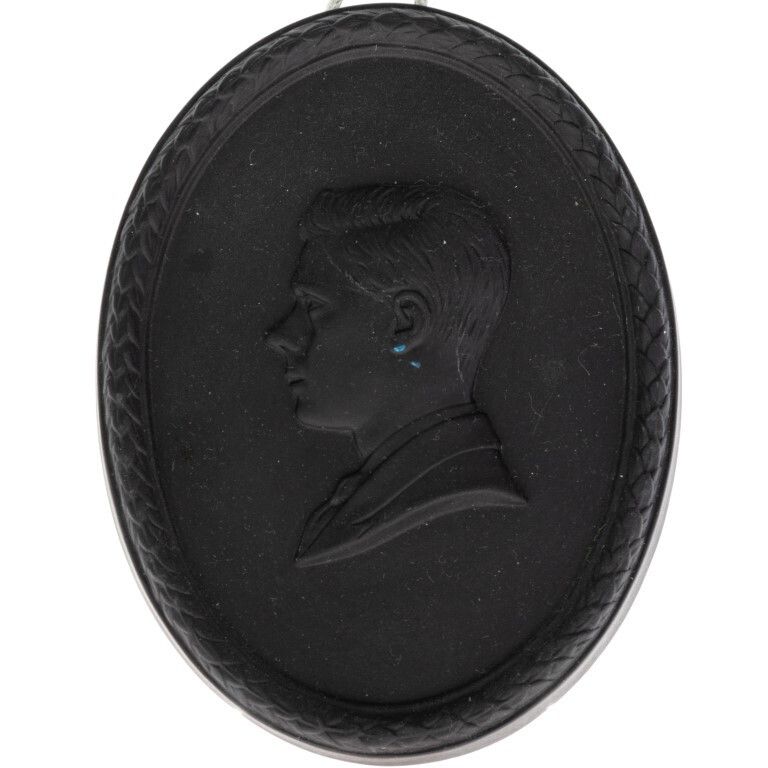 Wedgwood Black Basalt Jasperware Ceramic Porcelain Duke Of Windsor Portrait Medallion photo furniture