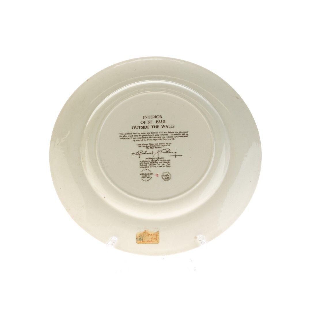 Late Art Deco Wedgwood Creamware Ceramic Pottery “Interior Of Saint Paul Outside The Walls” Plate photo furniture