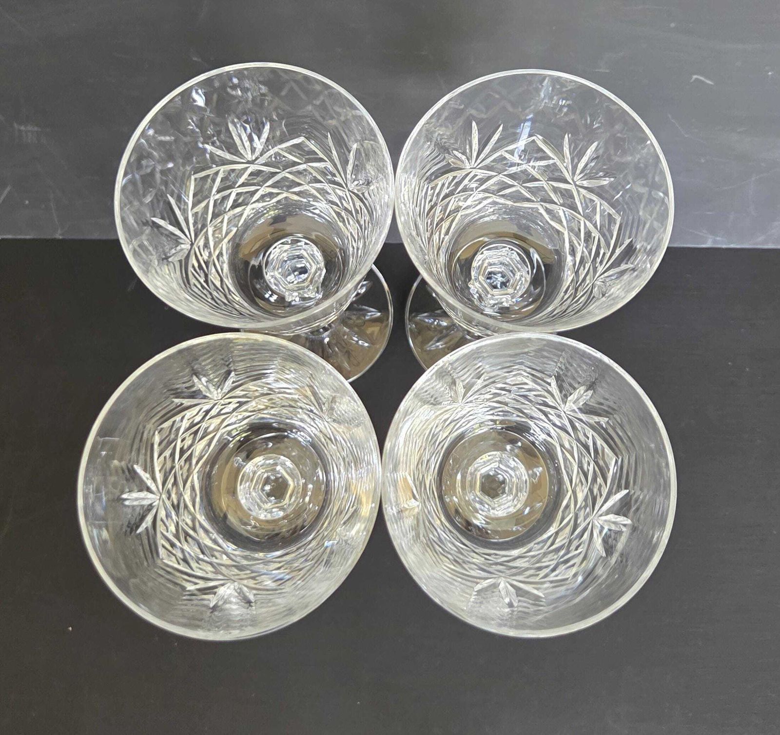 A Vintage Set Of 4 Galway Crystal 7 1/8 Inches Red Wine Glasses In Old Clare Pattern, Signed photo vinterior