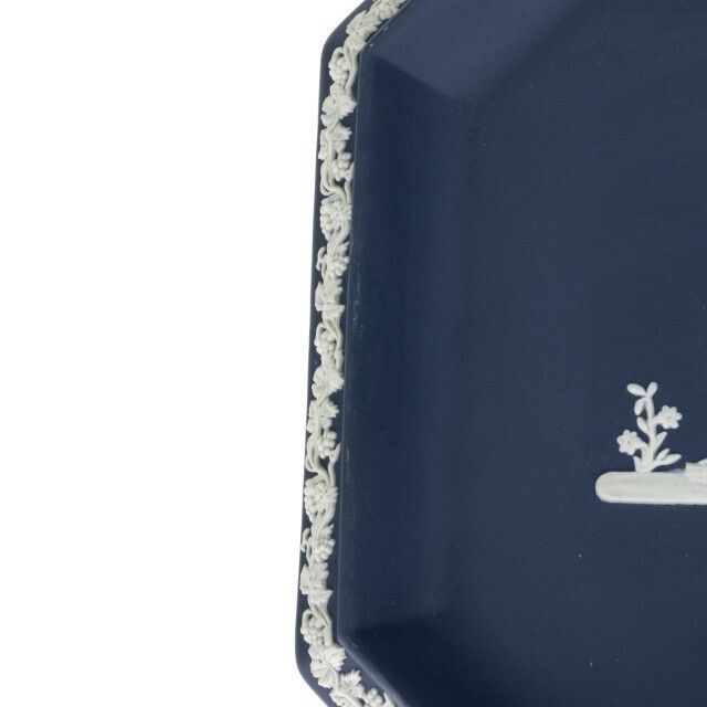 Wedgwood Portland Blue Ceramic Porcelain Neoclassical Bas Relief Cameo Tray photo for sale