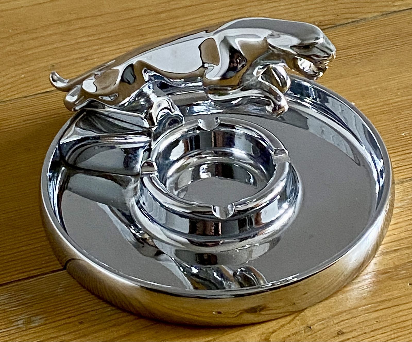 Rare 1960's Jaguar Dealership Showroom Ashtray Mascot Wilmott Breeden Mk2 Mk1 E Type Jaguar Dealer Issued Collectable I Pace Xjs Xj E Type Xj6 F Pace photo buy