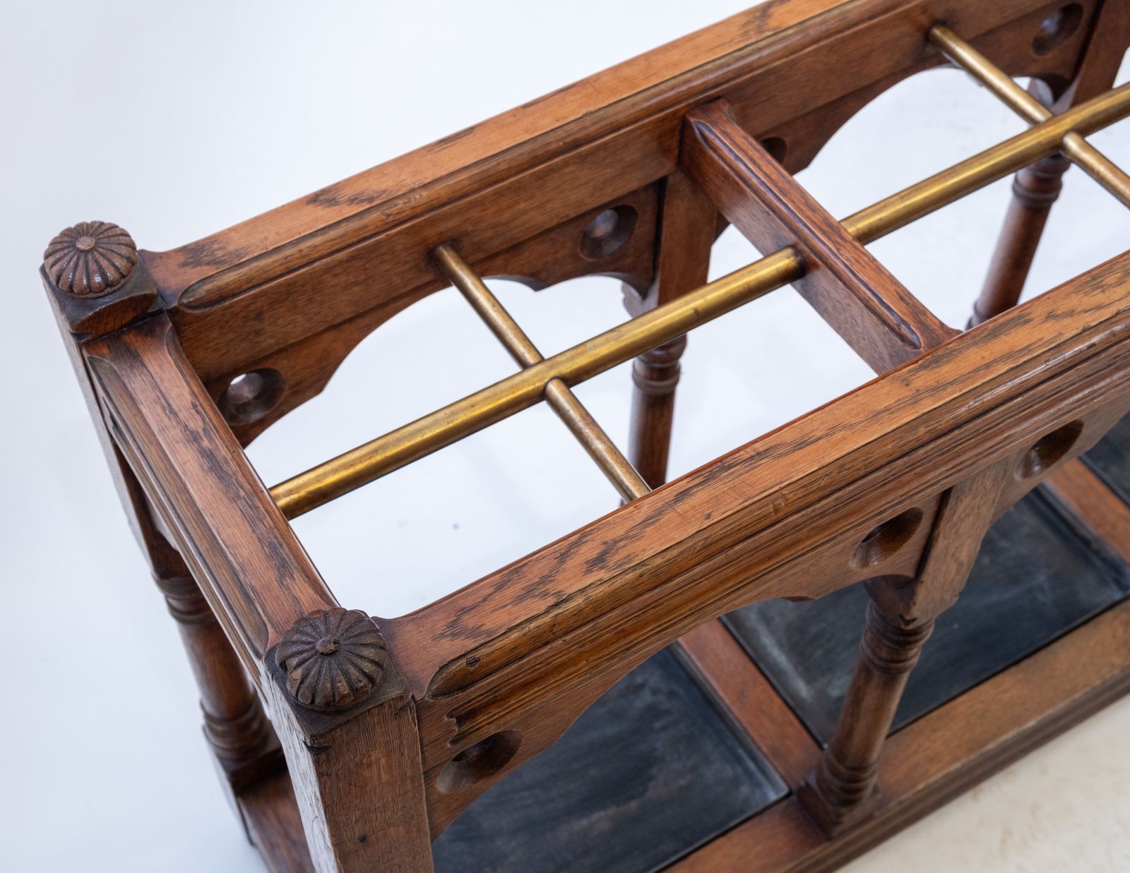 photo vinterior Impressive Victorian Gothic Revival Country House Oak Umbrella Stick Stand