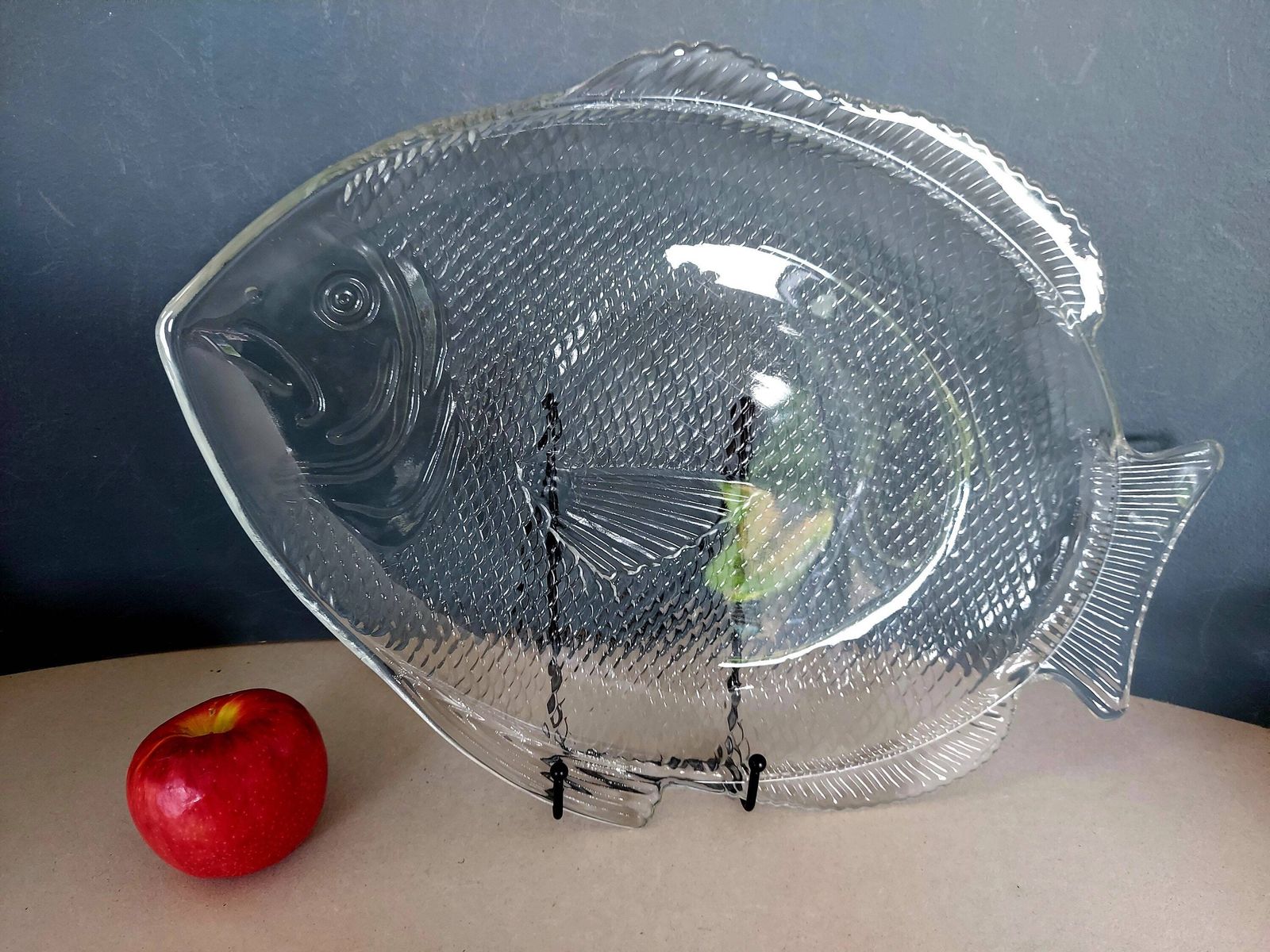 Vintage Glass Fish Plates Set, 6 + 1, Platter And Dinner Plates, Made In USA, Ovenproof, 1970s photo for sale