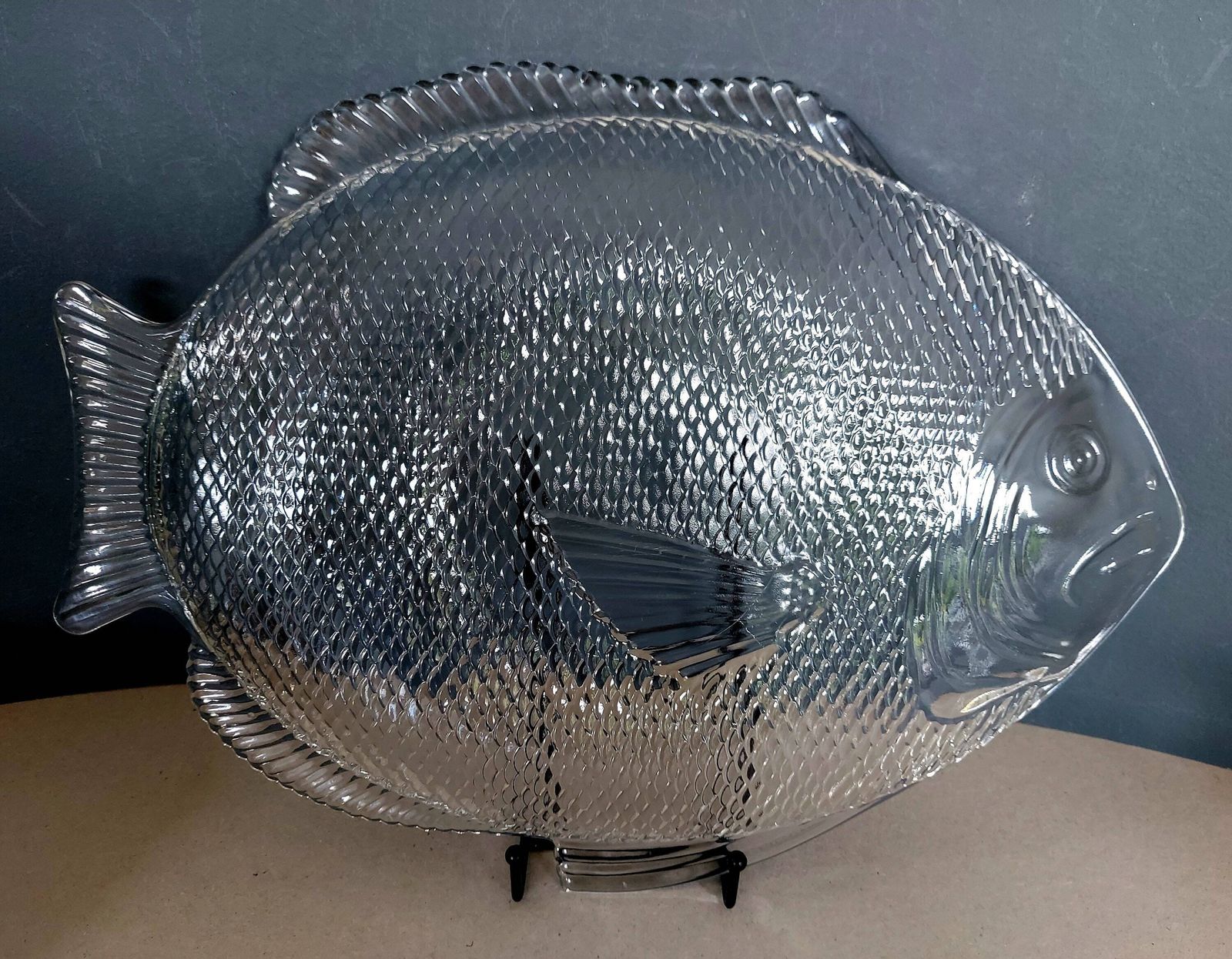 Vintage Glass Fish Plates Set, 6 + 1, Platter And Dinner Plates, Made In USA, Ovenproof, 1970s photo Home Decor