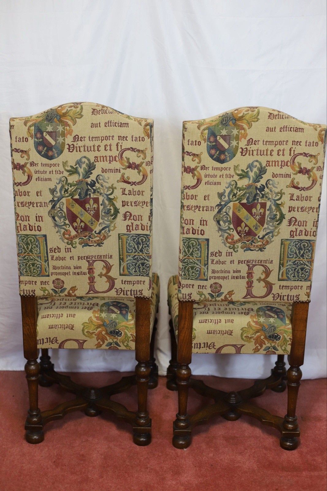 2243.0 Taylor&Co Stunning Set Of Eight Oak Upholstered Dining Chairs photo