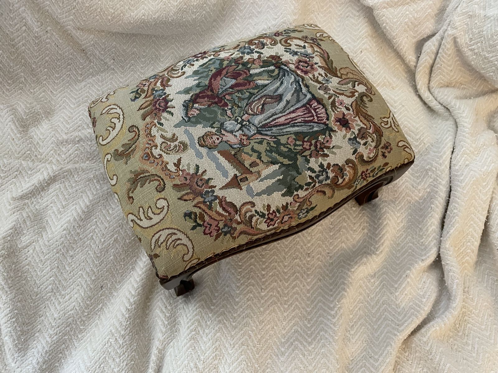 Vintage Prince And Princess Tapestry Footstool photo Home Decor
