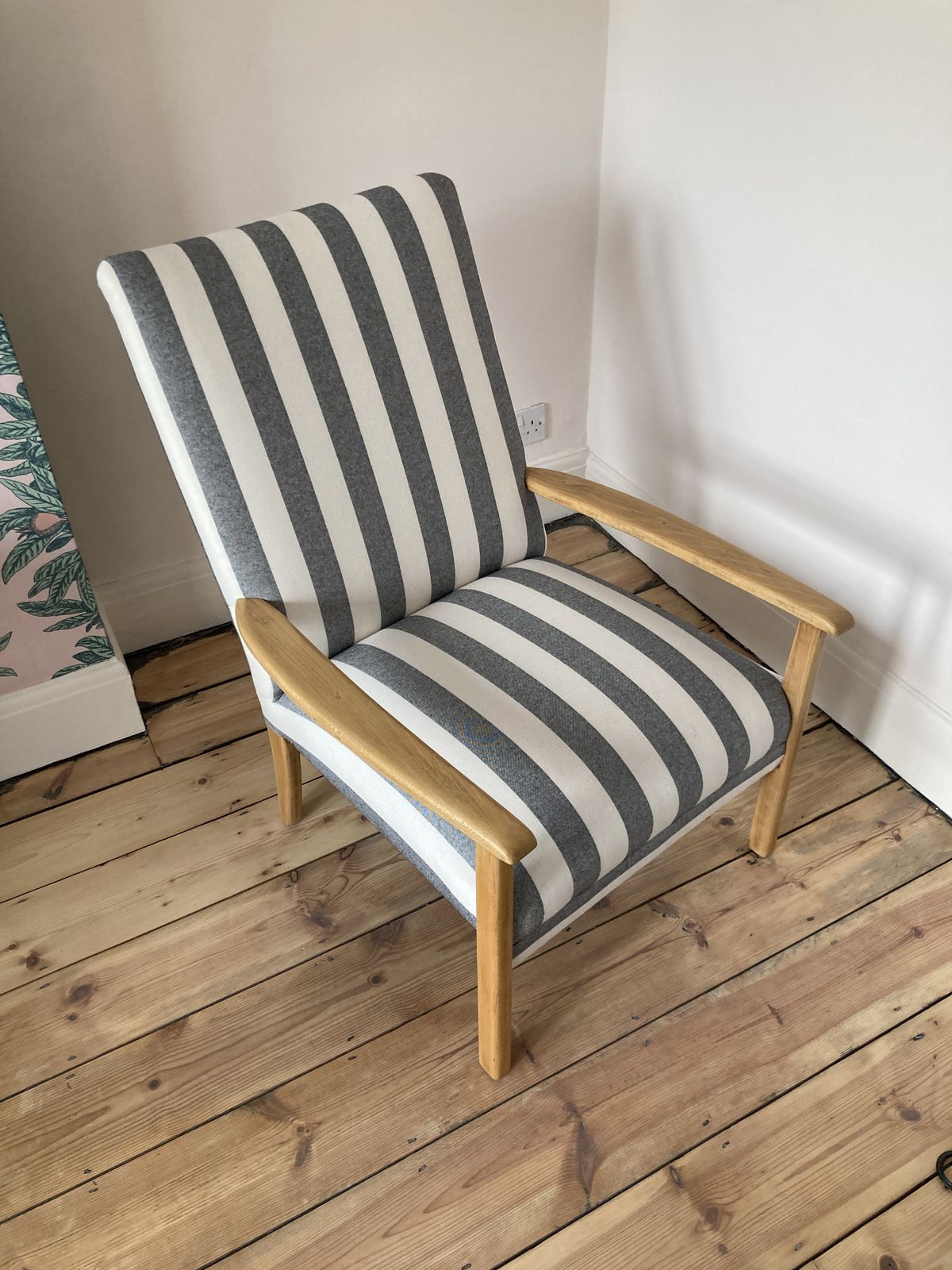Cintique Mid Century Armchair Professionally Upholstered photo Furniture