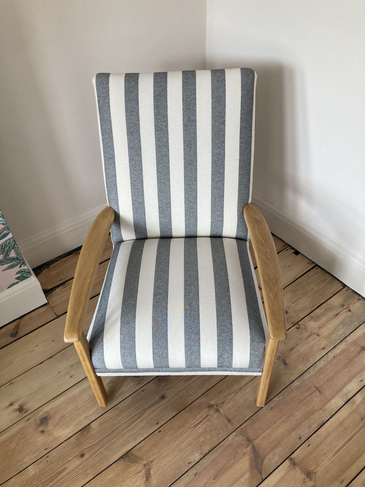 Cintique Mid Century Armchair Professionally Upholstered photo 390.0