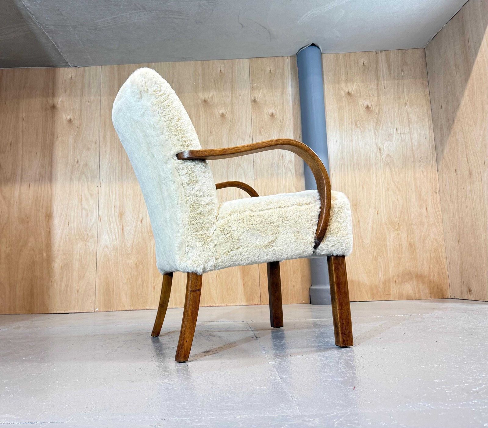 Parker Knoll Petite 1930’s Bespoke Utility Armchair In Oak And Polar Fleece Nordic Fur Luxury Fabric. Fully Refurbished & Restored. photo Furniture