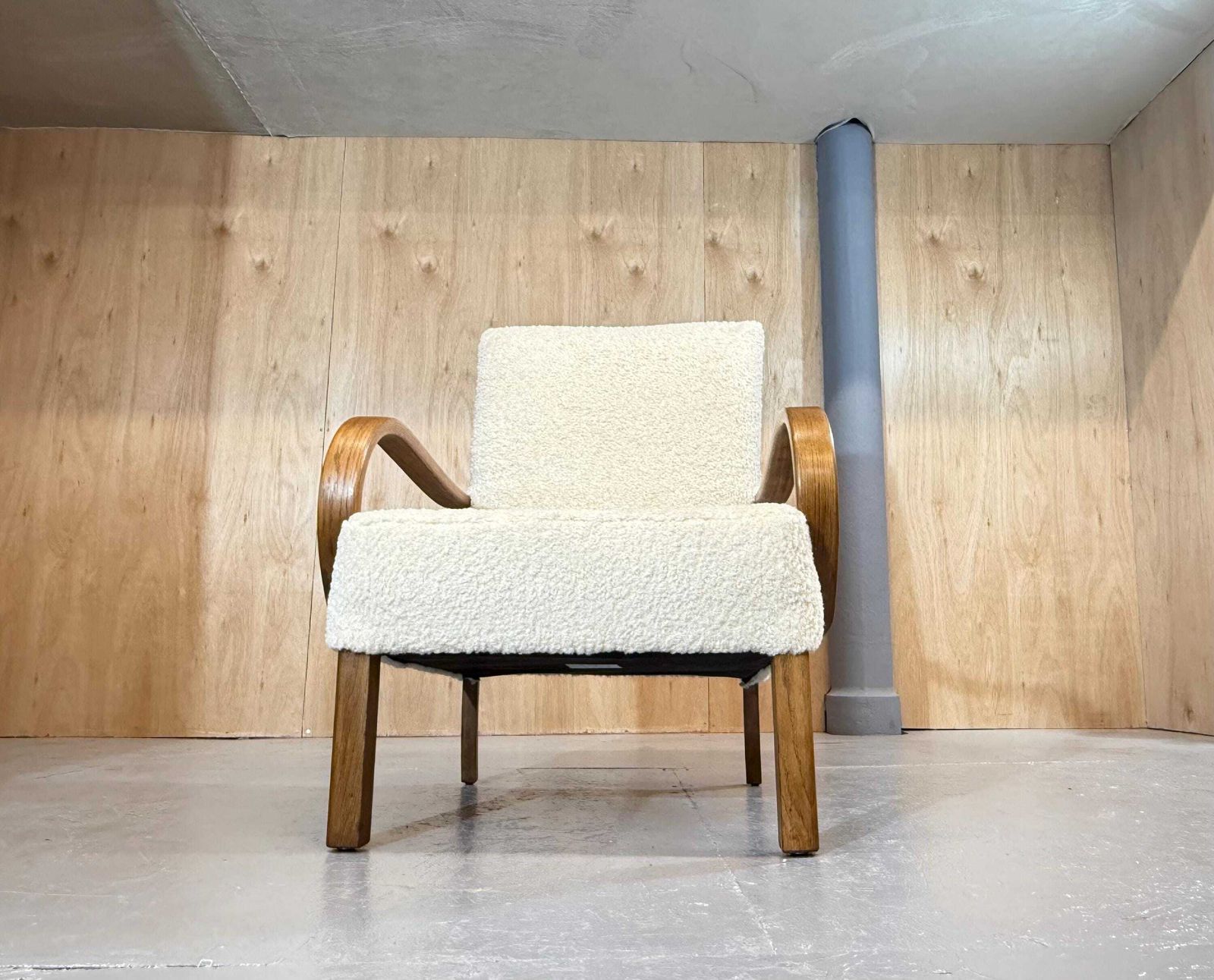 Parker Knoll Pk 704 1940’s Oak Armchair In (Faux) Lambs Sheep Fleece Plush Fabric Deep Boucle. Stunning Item.. Fully Refurbished & Restored photo Furniture