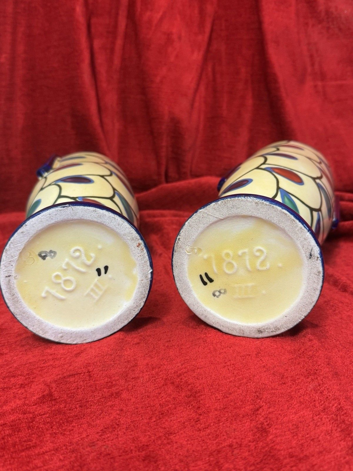 photo vintage Pair Of Art Deco Ditmar Urbach Czechoslovakian Art Pottery Vases