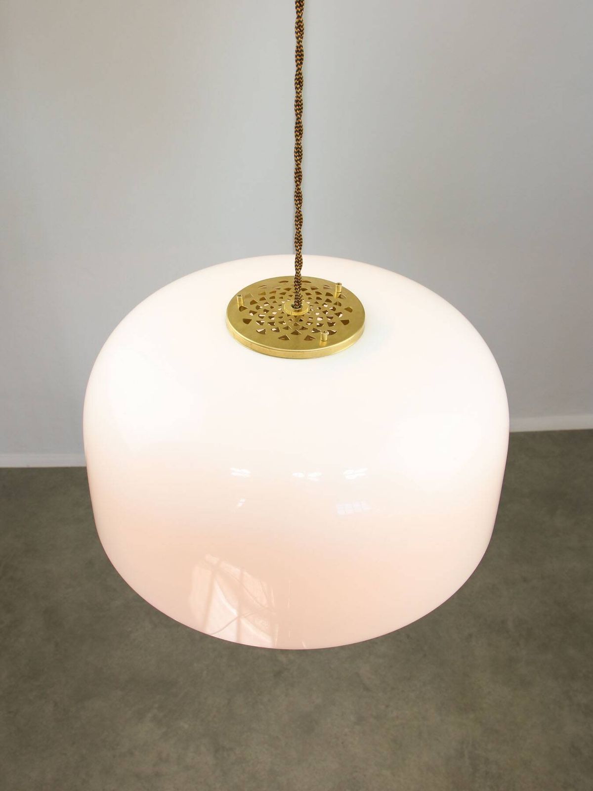 photo furniture Medusa Pendant By Luigi Massoni For Guzzini In Brass And Plexiglass, 1970s