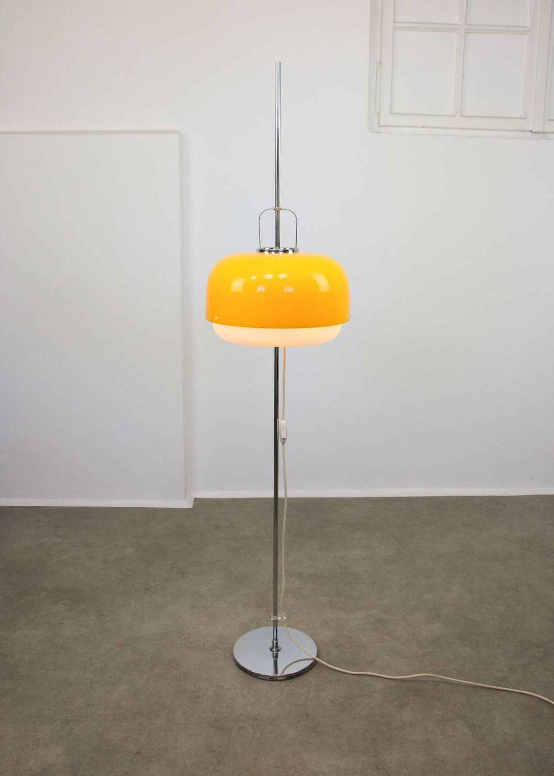 Space Age Yellow Medusa Floor Lamp By Luigi Massoni For Guzzini, 1970s photo buy